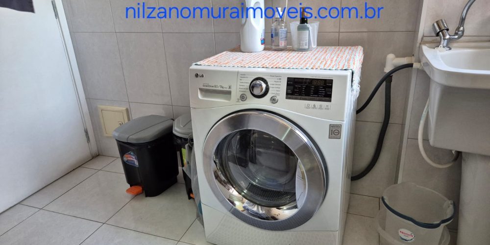 1c8b33df-8326-4e0d-8e66-70fff4776608