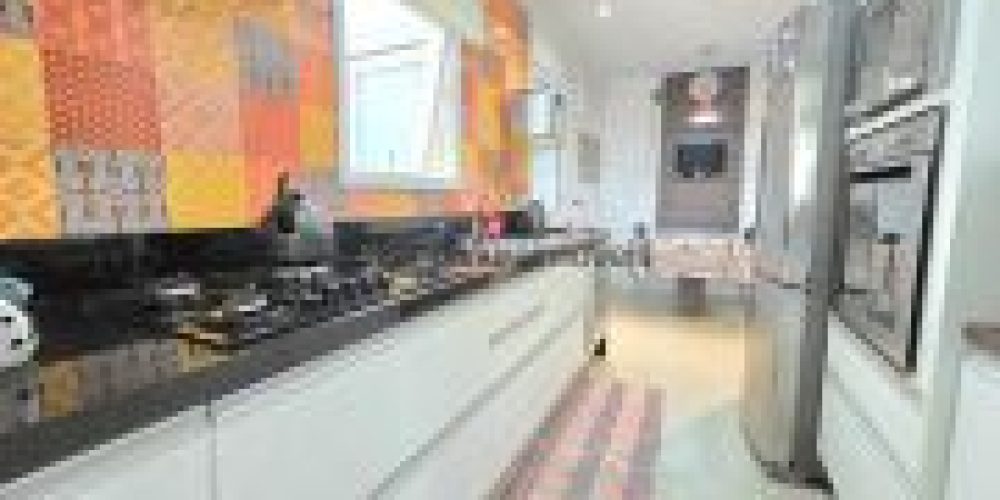 2738b15da46dc14a4a32b5f7f3a62477