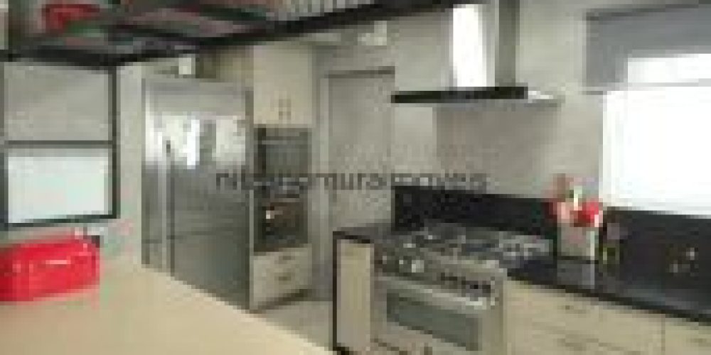 5615b5dab6f54fa8ee52efa253932b1c