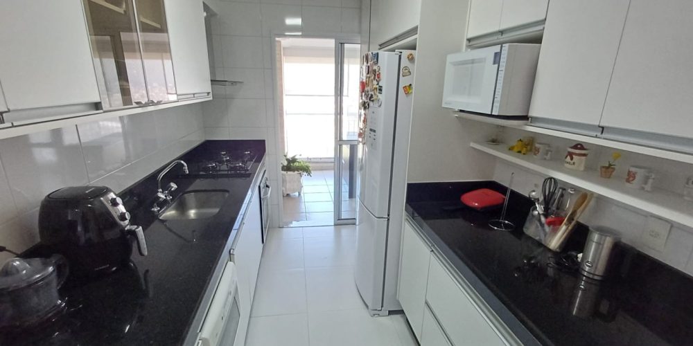 5d99fec8-d88b-4abc-802a-7c3294105e2a