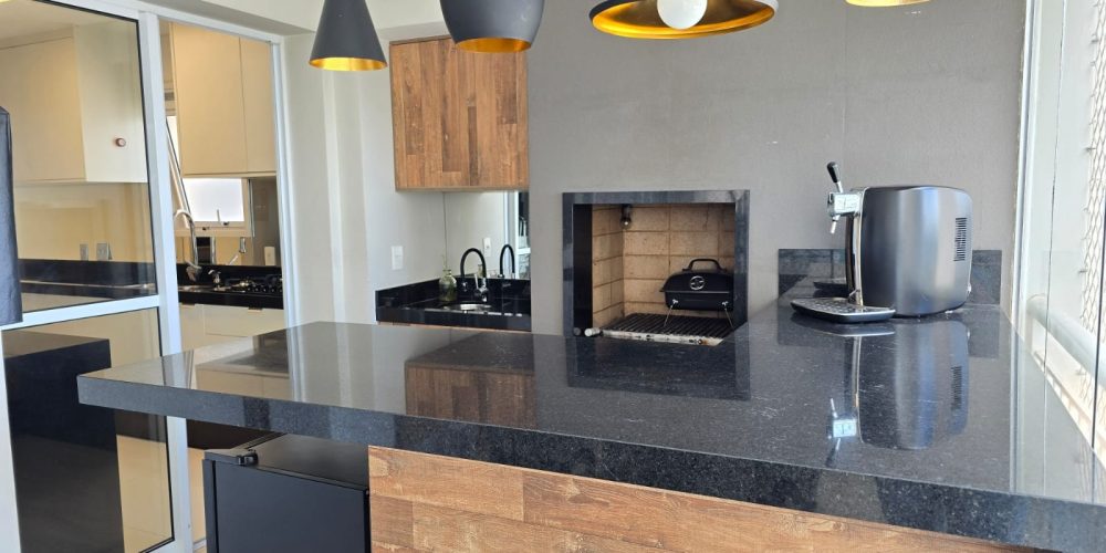 b4985331-d0a0-40f3-a9b9-1428aeb816dd