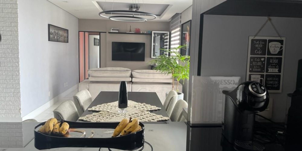 c8816379-1a79-4d90-b9d9-4a87827bcabe