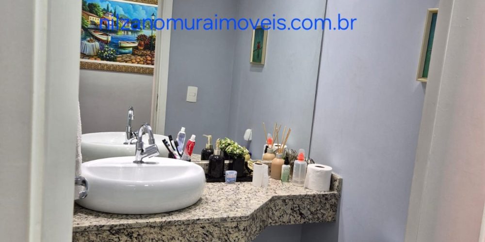 d055d412-fddd-4dc2-b16e-dbe0da6ca4e7