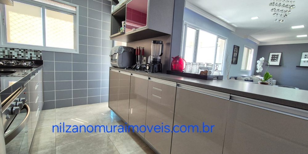 f66f1958-682d-4a11-9c53-4417c90bc026